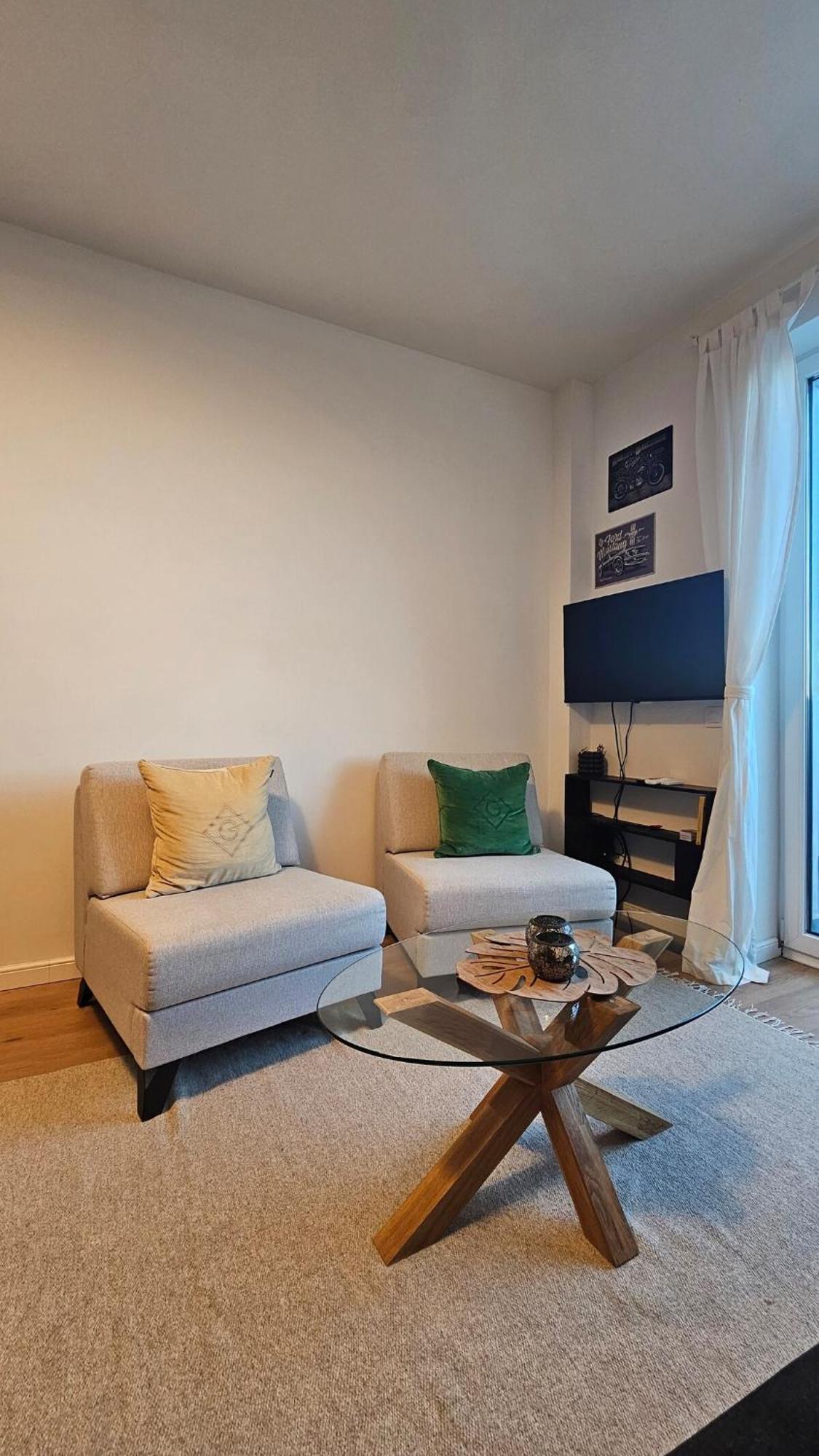 Cozy Urban Heaven With Dedicated Parking Spot Apartment *