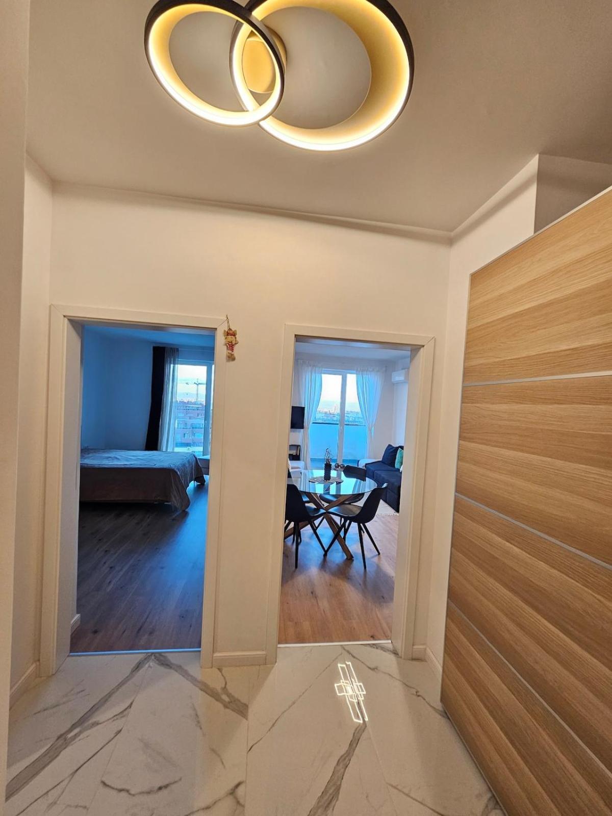 Apartment Cozy Urban Heaven With Dedicated Parking Spot *
