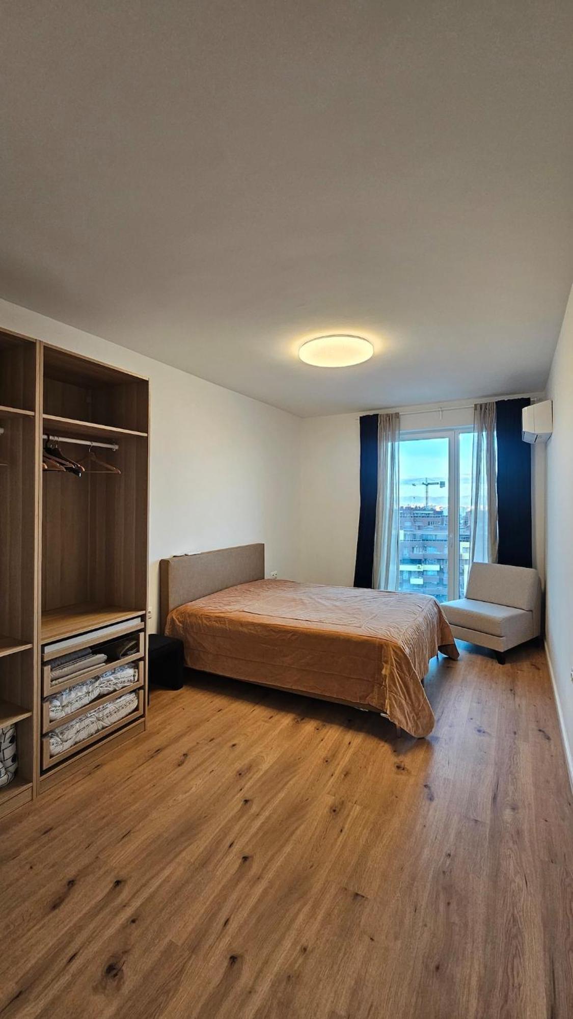 Cozy Urban Heaven With Dedicated Parking Spot *