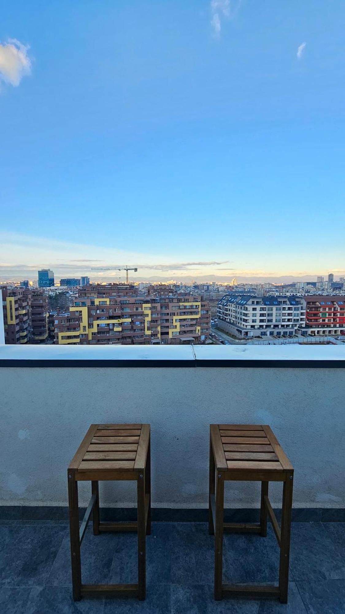 Cozy Urban Heaven With Dedicated Parking Spot *
