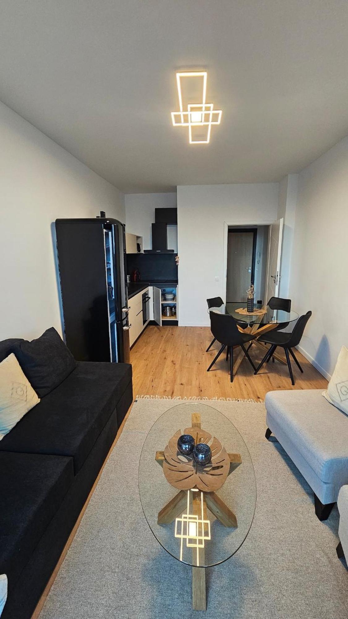 Cozy Urban Heaven With Dedicated Parking Spot Appartamento *